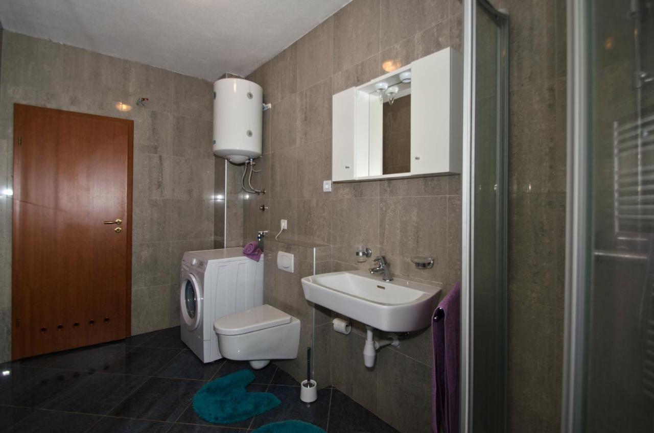 Rooms Leda Vrlika Bagian luar foto