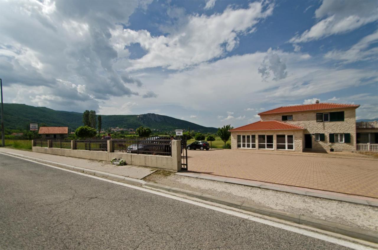Rooms Leda Vrlika Bagian luar foto
