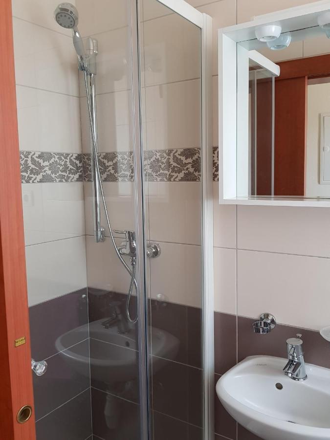 Rooms Leda Vrlika Bagian luar foto