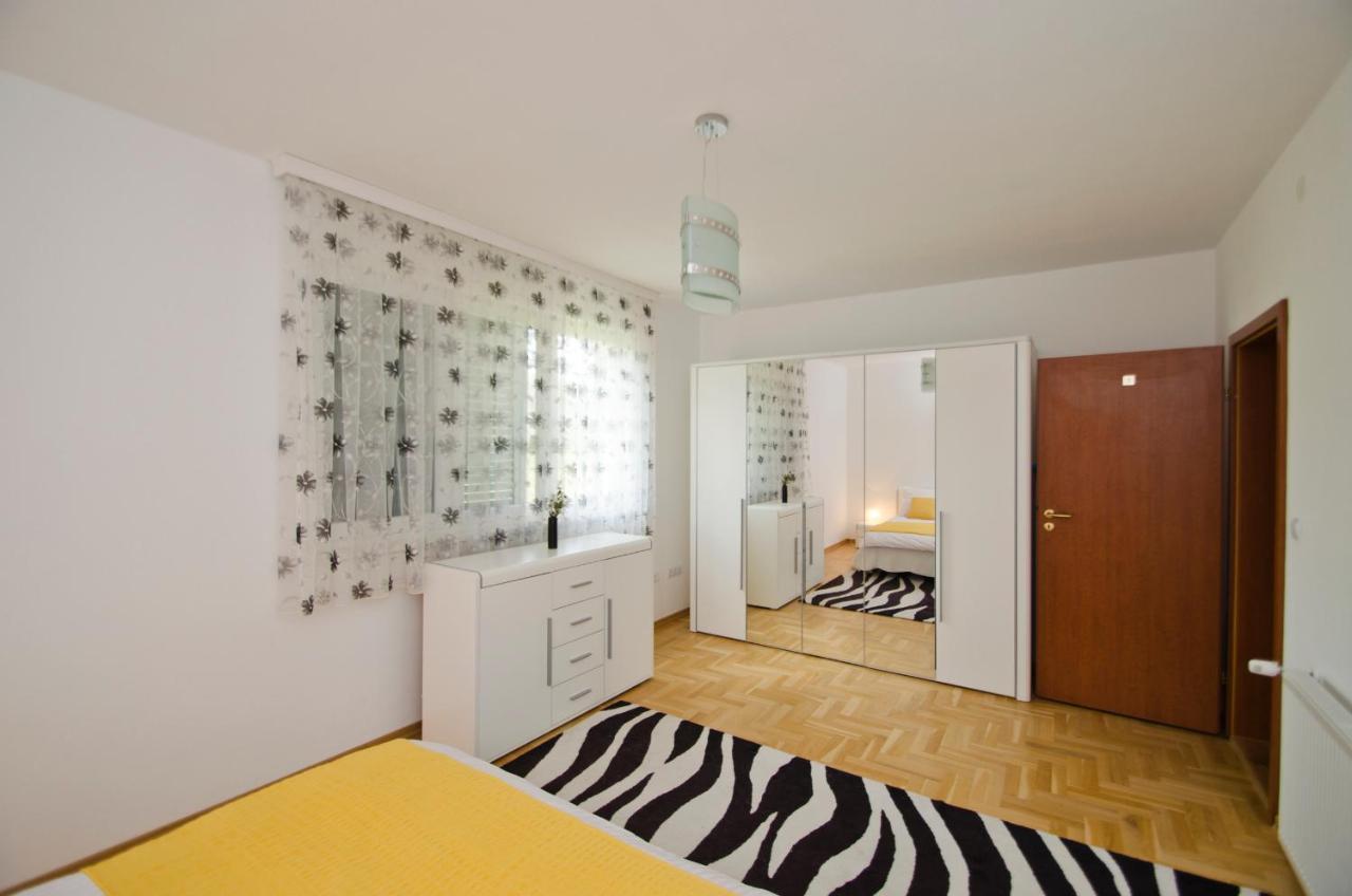 Rooms Leda Vrlika Bagian luar foto