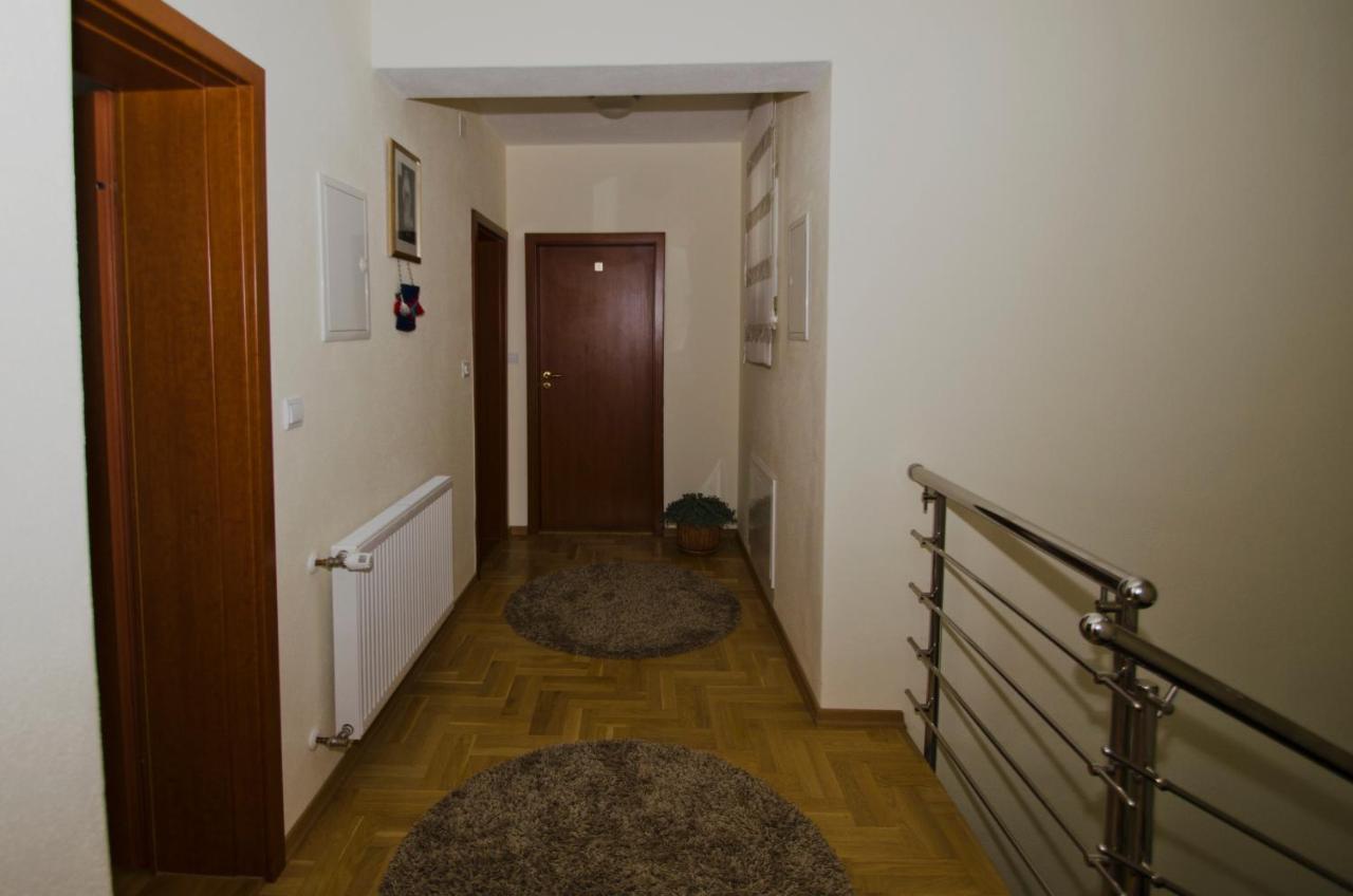 Rooms Leda Vrlika Bagian luar foto